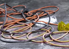 cable-power-cords-in-workplace